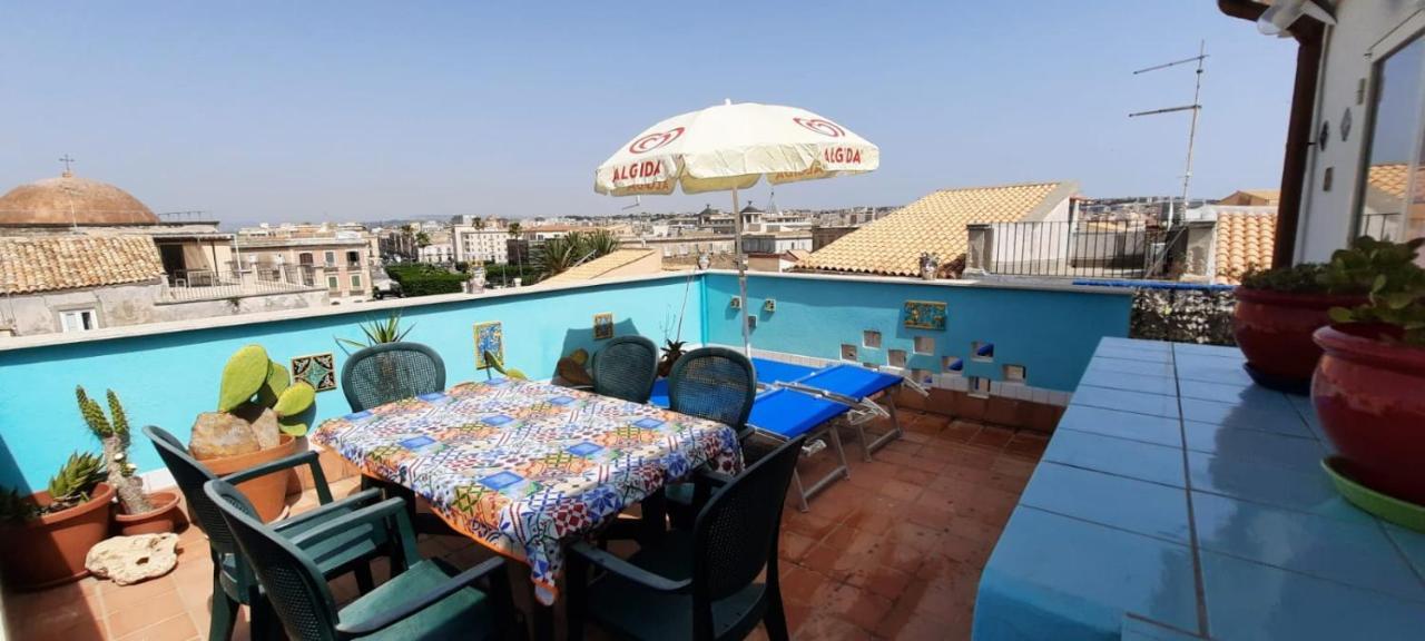 La Terrazza Di Apollo Al Centro Di Ortigia Apartment Syracuse Exterior foto